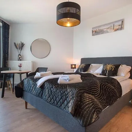 Lägenhet Luxurious For 2 People In Pobierowo