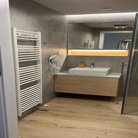 Luxurious For 2 People In Lägenhet *
